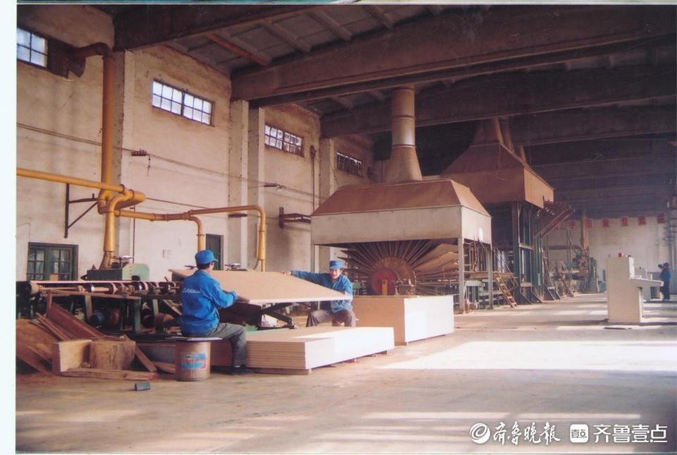 开元体育风起海岱“木匠作坊”装上智能化生产线分钟生产一套家具(图3)