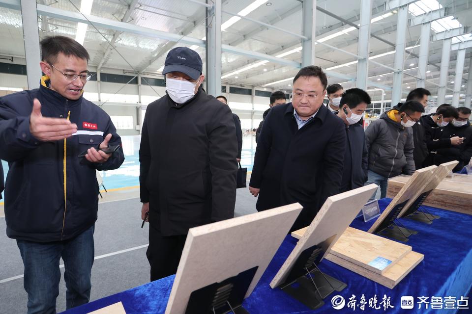 开元体育风起海岱“木匠作坊”装上智能化生产线分钟生产一套家具(图10)